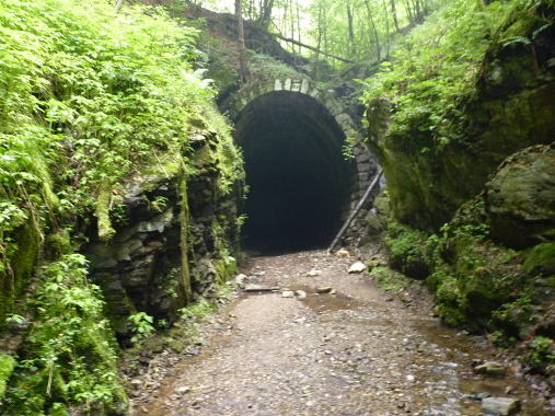 Slavoovsk tunel